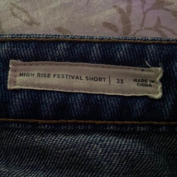 PAC SUN HIGH RISE DENIM SHORTS 🩳 - Picture 4 of 4